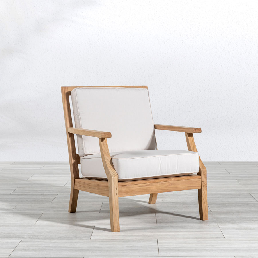 Seneca teak lounge chair