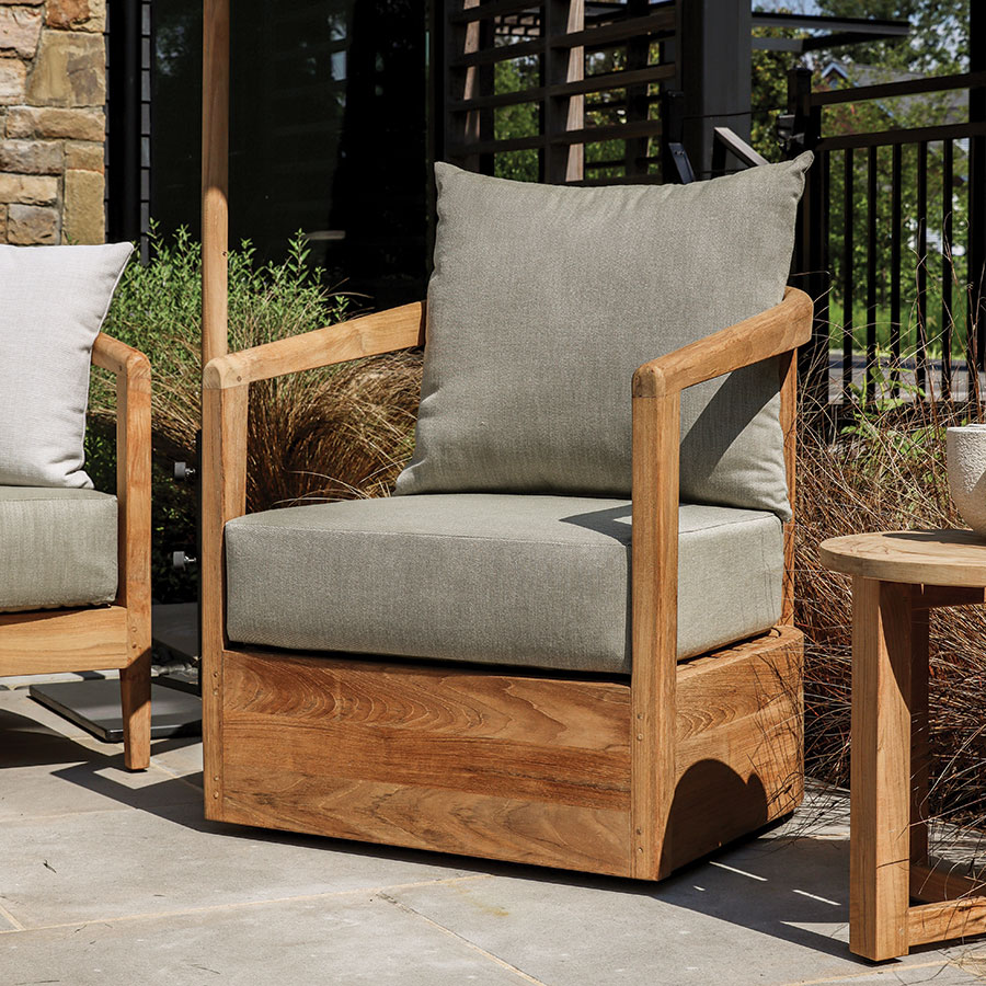 Era teak swivel lounge chair