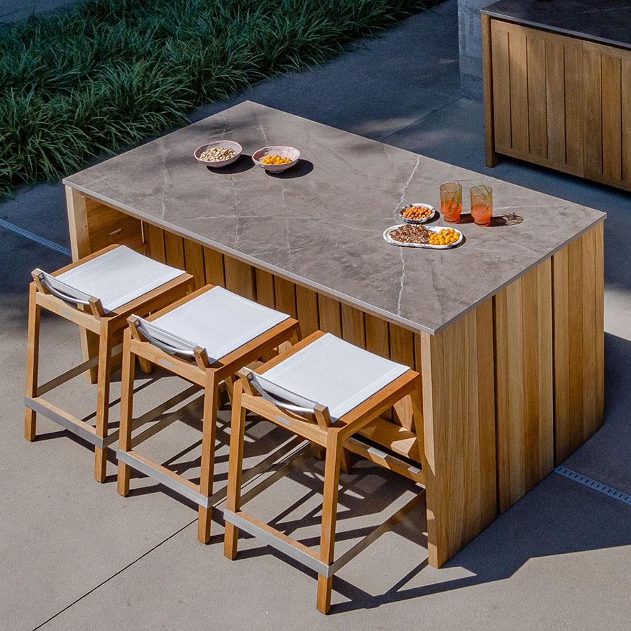 Cascade teak 3-seat island and beverage cooler cabinet - Grigio porcelain