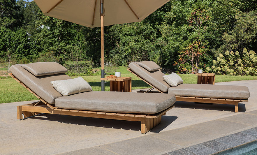 Teak chaise lounge